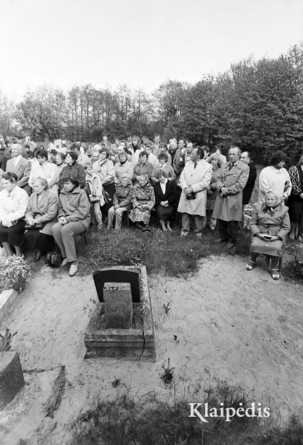 pavadinimas: Kapinių šventė Karklės kapinaitėse, raktai: Kapinių šventė