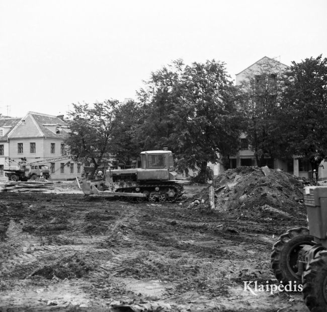 pavadinimas: Teatro aikštės rekonstrukcija 1989 m., raktai:  