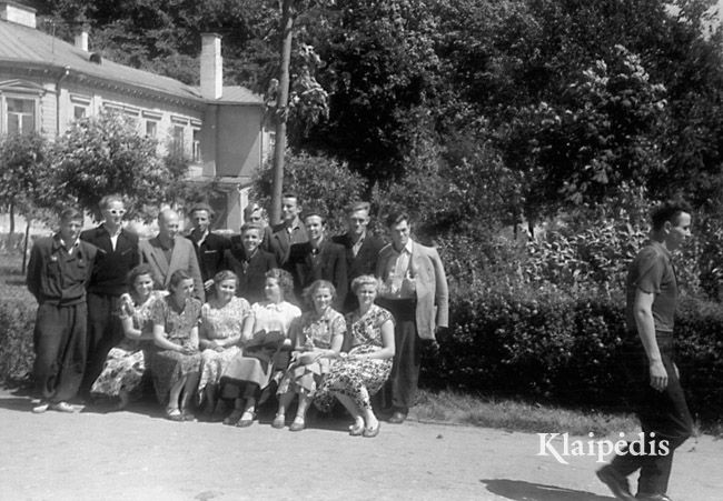 pavadinimas: Resp. l. atl. pirm. dalyviai klaipėdiškiai. 1954, raktai: lengvoji atletika pirmenybės