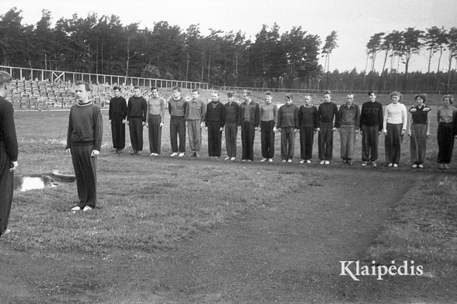 pavadinimas: Resp. rinktinės stovykla Klaipėdoje. 1955 m., raktai: lengvoji atletika rinktinė